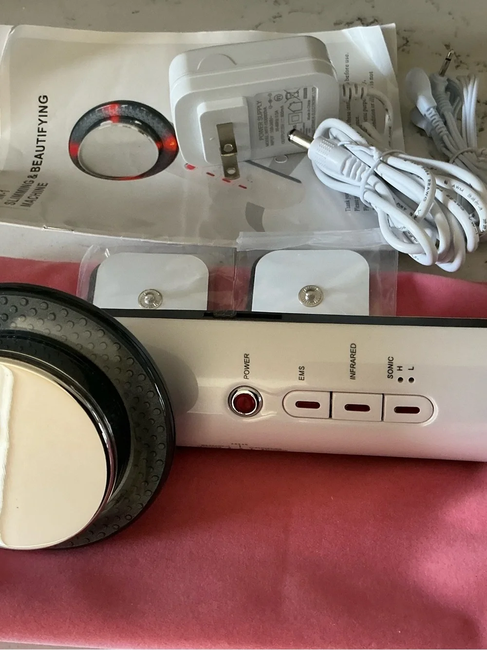 Ultrasonic three-in-one massage beauty device ultrasound/infrared physiotherapy